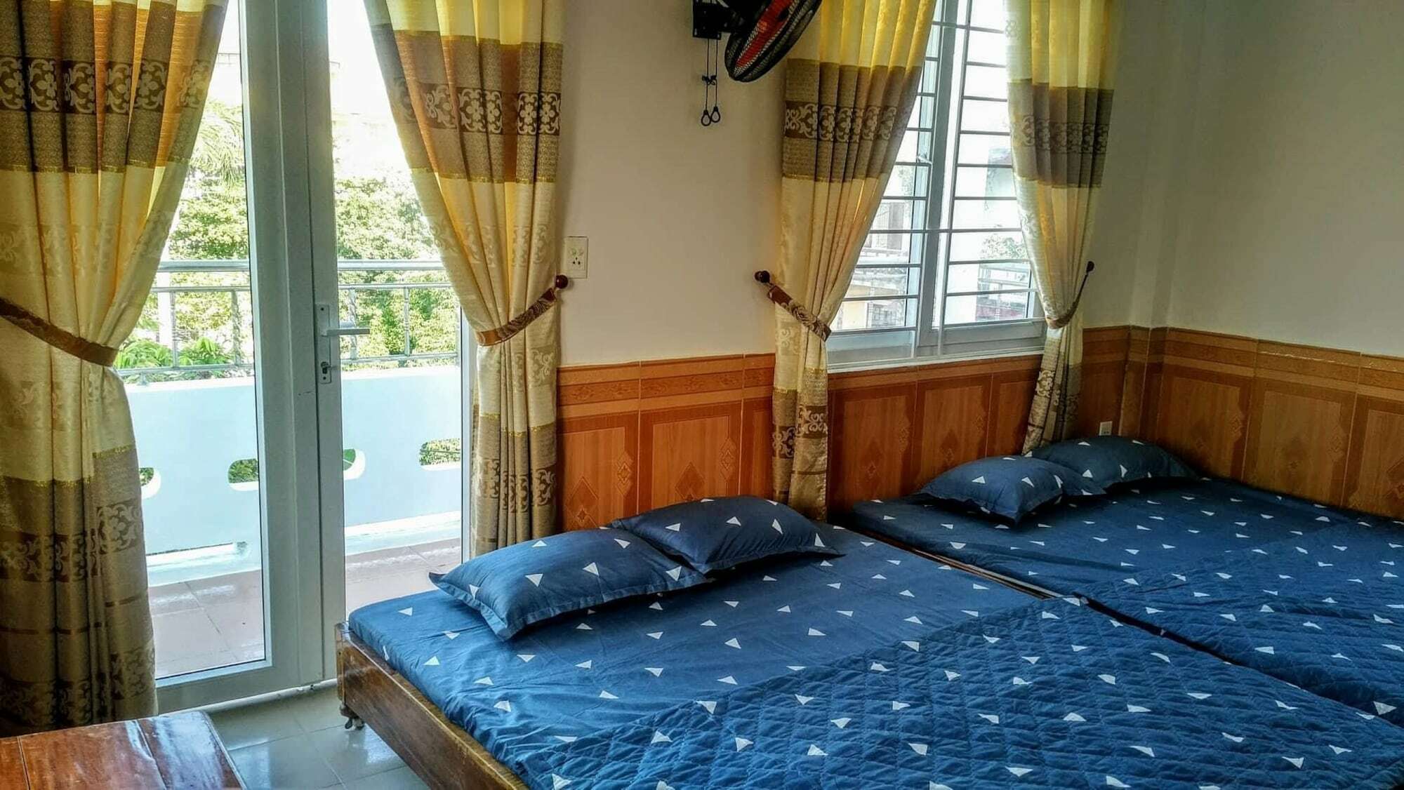 Nha Nghi Kien An Hotell Hue Exteriör bild