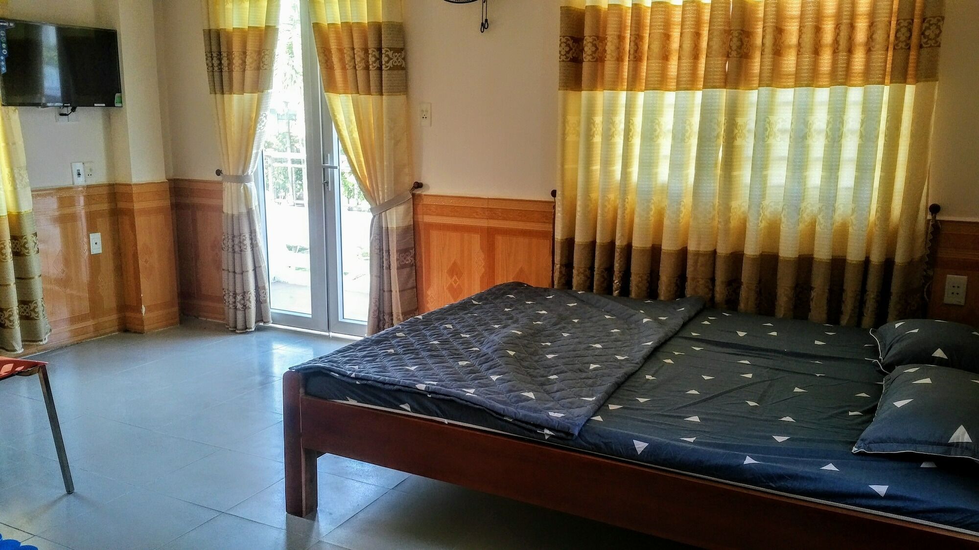 Nha Nghi Kien An Hotell Hue Exteriör bild
